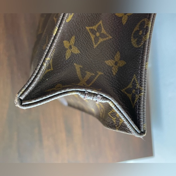 Louis Vuitton Monogram Sac Plat Hand Bag - Vintage
!!Very Good Condition!! - Picture 6 of 9
